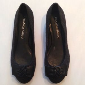 - Franco Sarto gray wool leather bow top small heel pumps